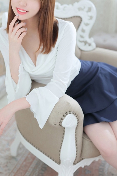 水卜　なな