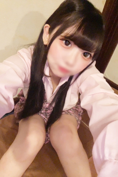 いくら【激しい好きの小顔少女】_4