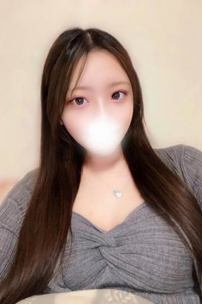 渚りろ